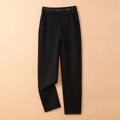 Γυναικείο κομψό μαύρο παντελόνι με μοτίβα