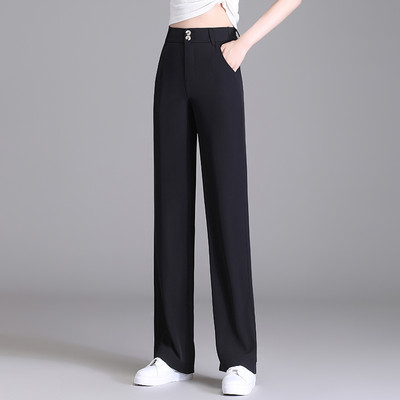 Női nadrág zsebbel és gombbal