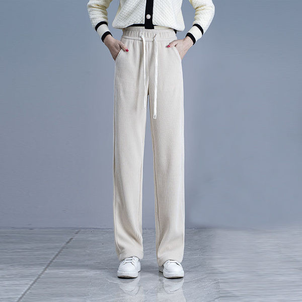 Naiste vabaajapüksid erinevates värvides kõrge vöökohaga