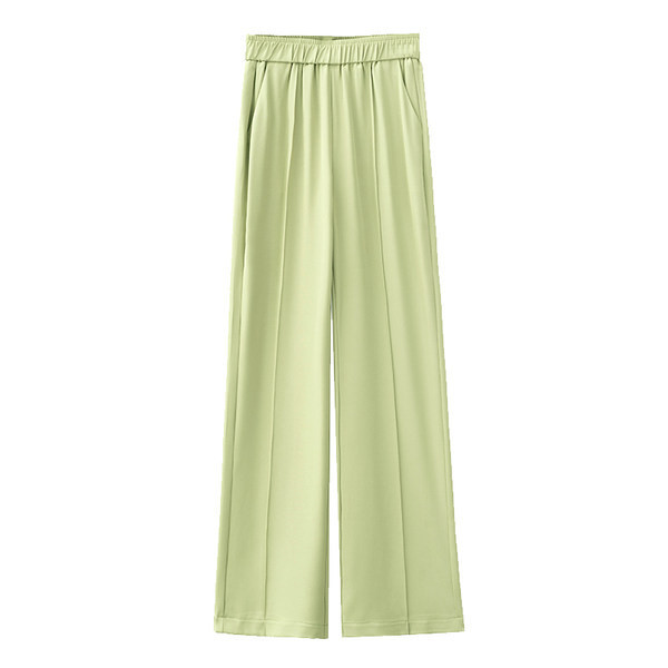 Sportski široki model hlača s gumicom i džepom