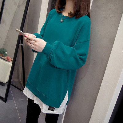 Ženska široka majica s ovalnim izrezom u više boja