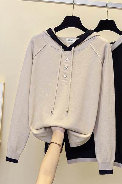 Γυναικείο φούτερ με κουκούλα με κουμπιά