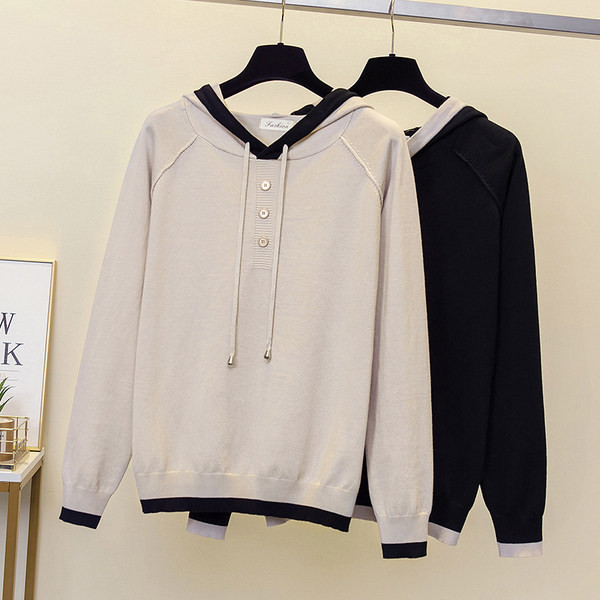 Γυναικείο φούτερ με κουκούλα με κουμπιά