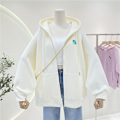 Широк модел дамски суичър с качулка и връзки подходящ за ежедневието