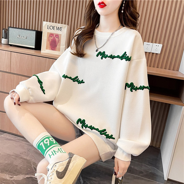 Naiste avara ovaalse kaelusega tikitud logoga dressipluus