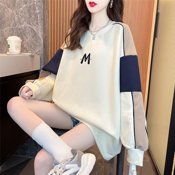 Дамски ежедневен суичър с обло деколте