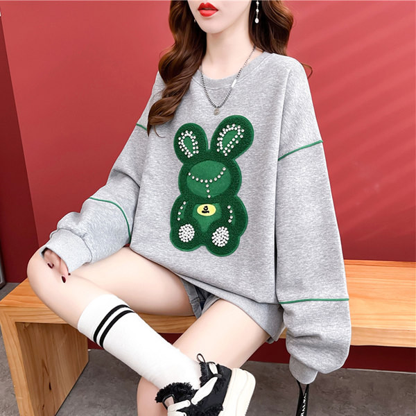 Модерен дамски суичър с овално деколте -широк модел