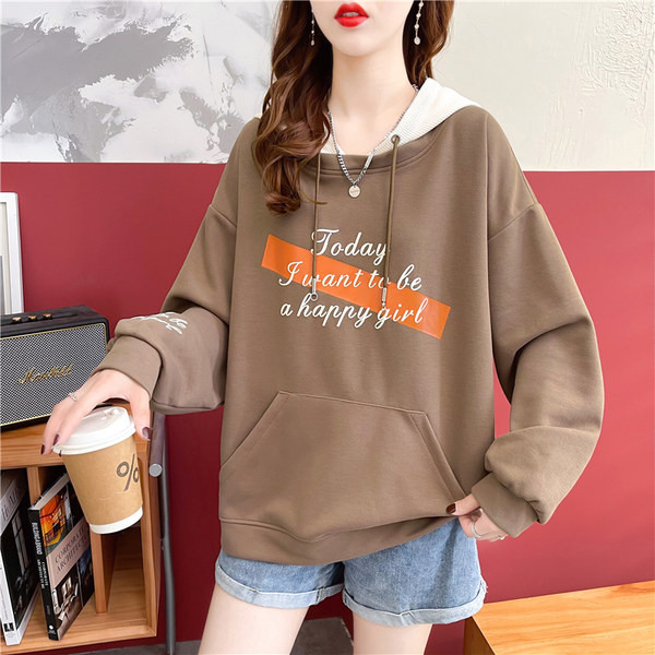 Свободен модел дамски суичър с надпис и джобове