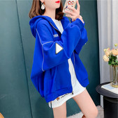 Ženski sportski top s kapuljačom u dvije boje