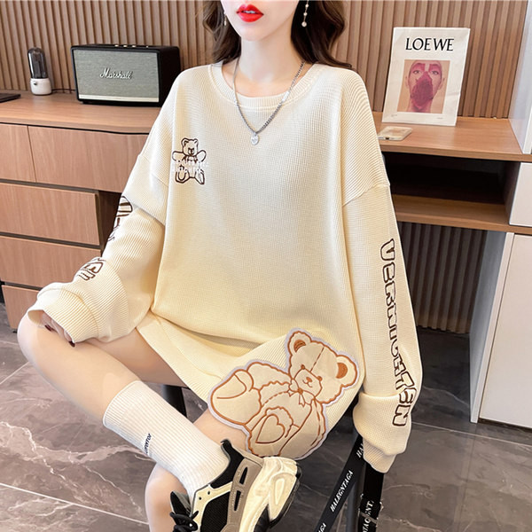 Naiste avara trükiga dressipluus