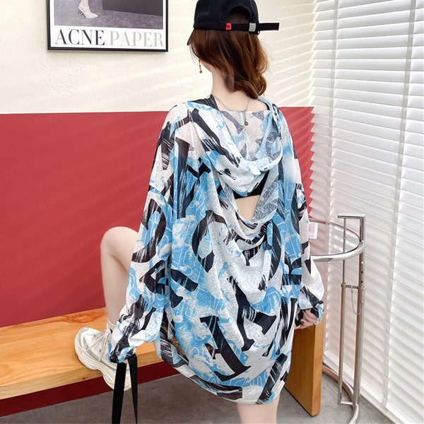 Цветен дамски суичър с качулка