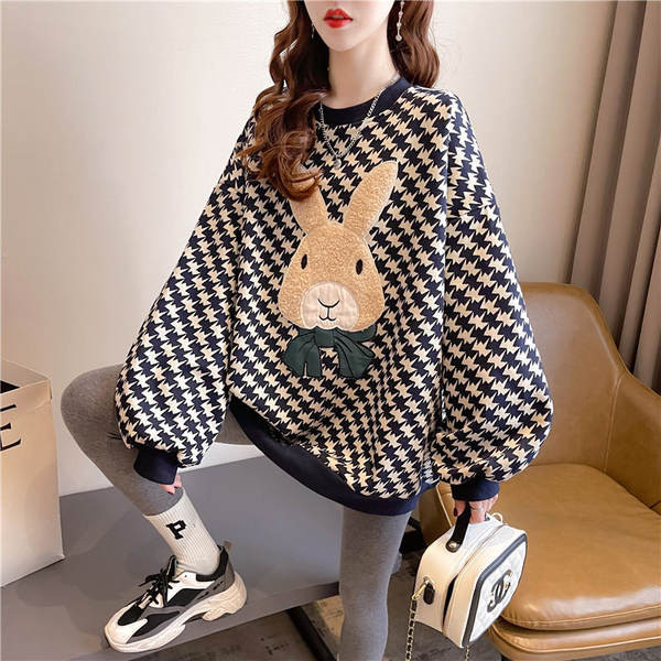 Naiste ruuduline tikandiga dressipluus - lai mudel