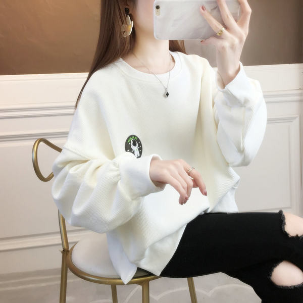 Női O-nyakú pulóver logóval