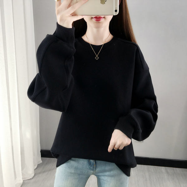 Tiszta modell női pulóver ovális nyakkivágással