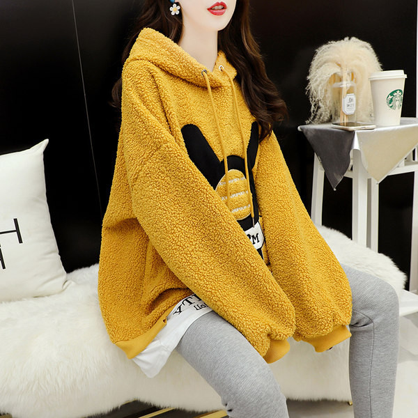 Дамски пуловер с качулка в два цвята 