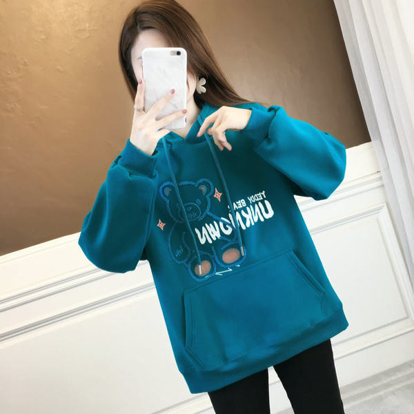 Ležerna ženska majica s printom medvjeda - više boja