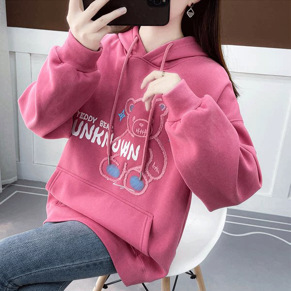 Jesensko-zimska ženska majica s natpisom i vezom