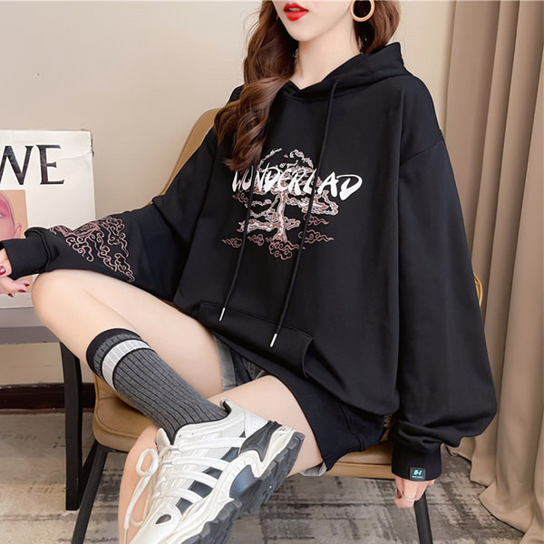 Модерен дамски суичър с цветна щампа на гърба