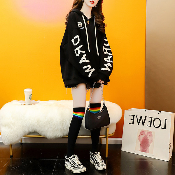 Γυναικεία φούτερ σε μεσαίο μήκος