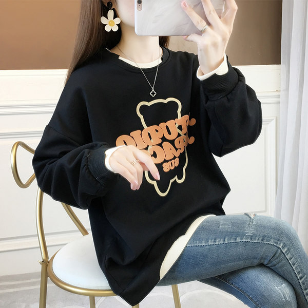 Laia mudeliga naiste dressipluus ovaalse dekoltee ja trükiga