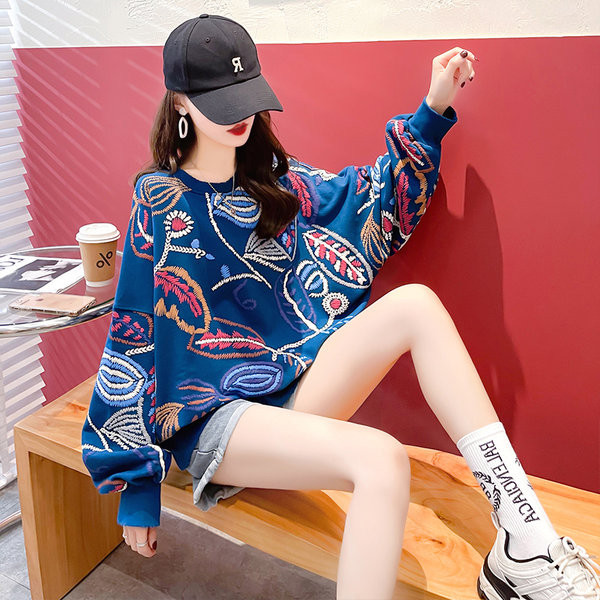 Дамски суичър с цветна щампа