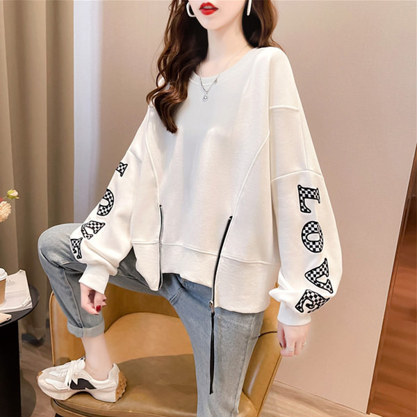 Széles modell női pulóver cipzárral és ovális nyakkivágással