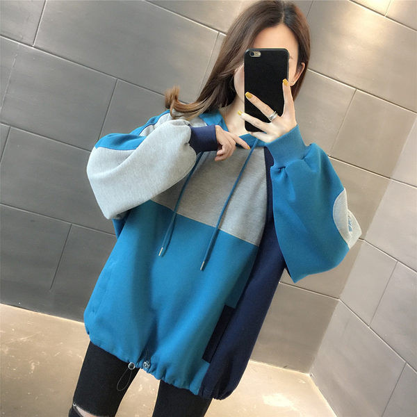 Свободен модел дамски суичър с връзки и джоб нов модел