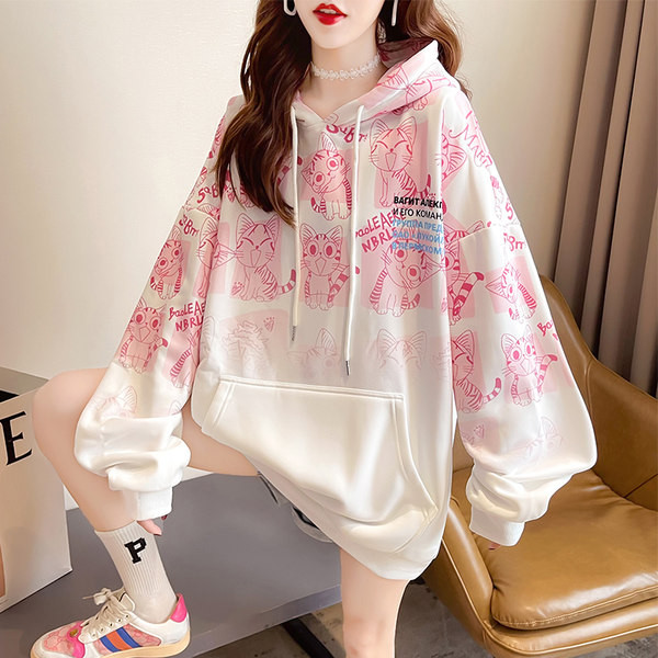 Naiste dressipluusid – kapuutsi ja lipsudega