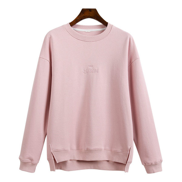 Naiste polsterdatud dressipluus ovaalse kaelusega ja tikitud kirjaga