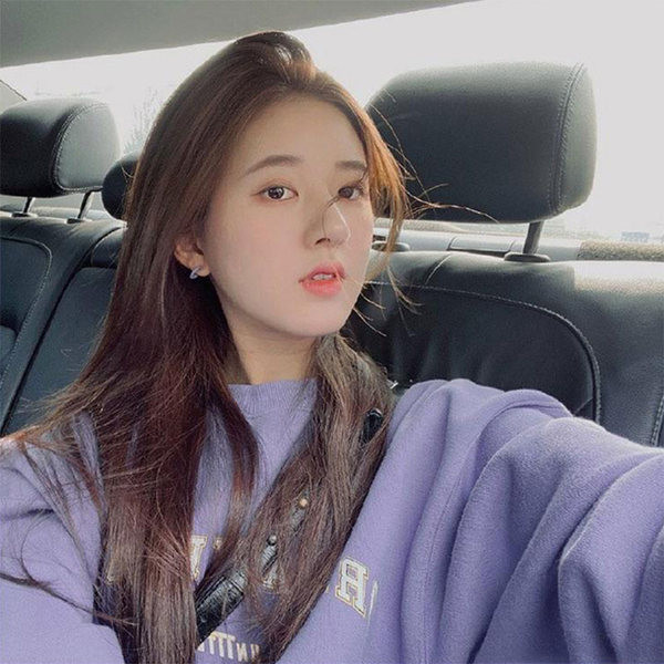 Új modell női pulóver lila színű felirattal