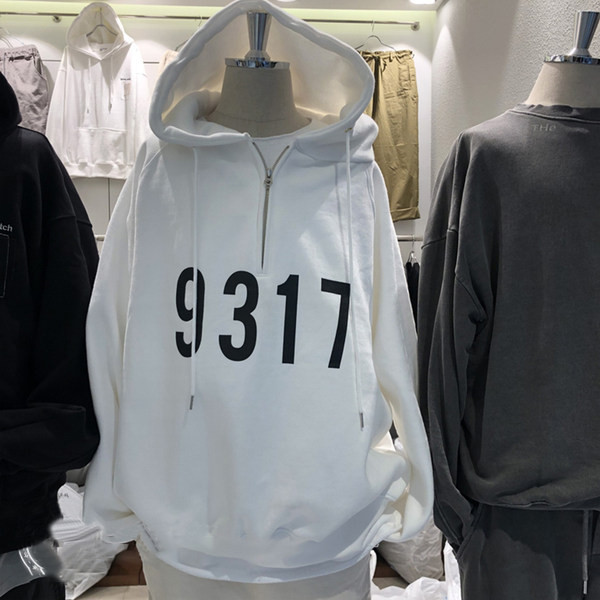 Γυναικείο αθλητικό φούτερ με στάμπα