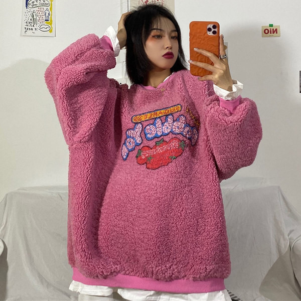 Нов модел дамска пухена блуза с обло деколте -три цвята