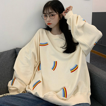 Ежедневен дамски пуловер с цветна бродерия