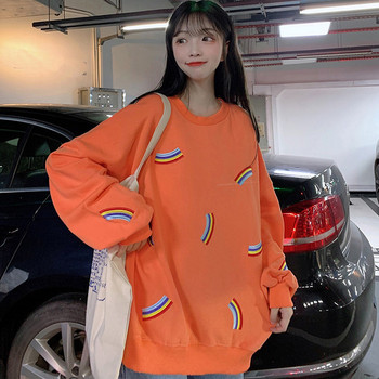Ежедневен дамски пуловер с цветна бродерия