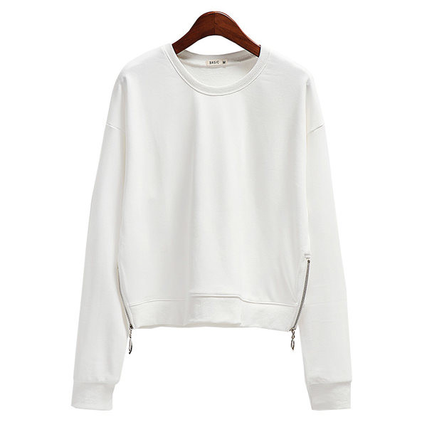 Casual φούτερ σε λευκό χρώμα με οβάλ λαιμόκοψη και φερμουάρ