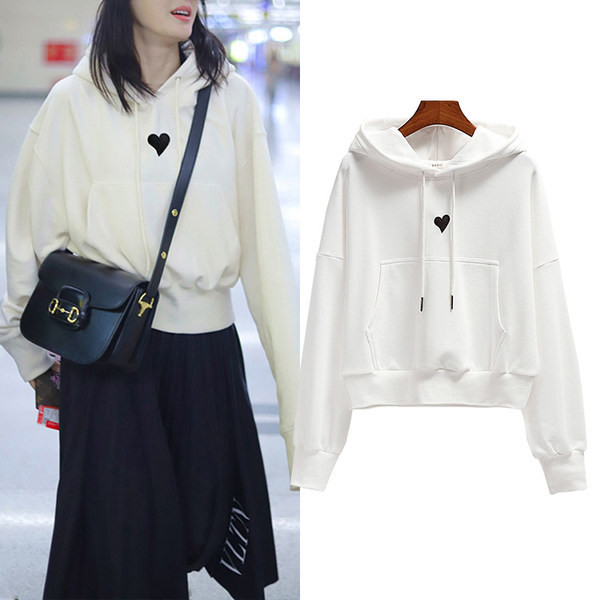 Naiste vabaaja dekoratiivse südamega dressipluus