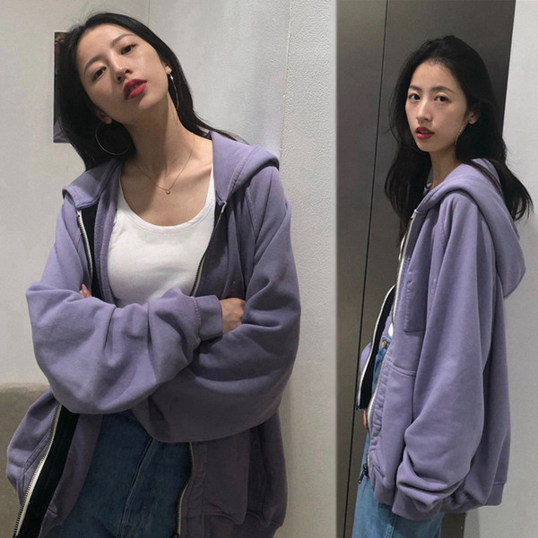 Изчистен модел дамски суичър с качулка и джоб