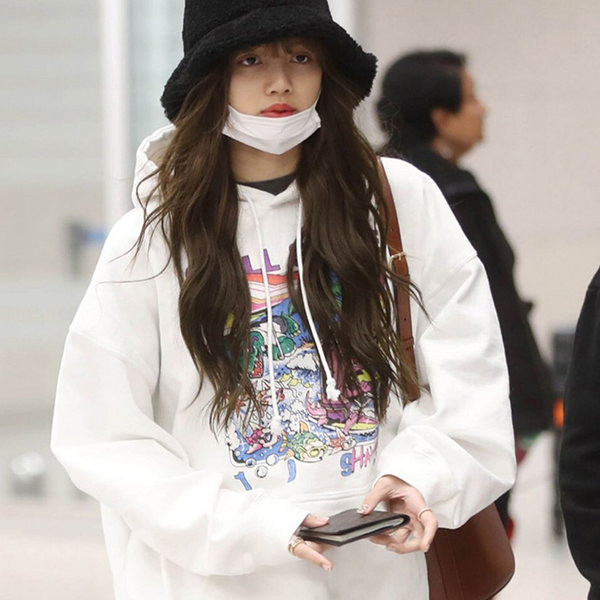 Naiste pikkade varrukatega aplikatsiooniga dressipluus