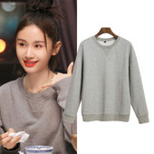 Női pulóver szürke színben, letisztult kivitelben