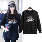 Női alkalmi pulóver kerek nyakkivágással - fekete színű