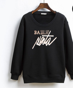 Női alkalmi pulóver kerek nyakkivágással - fekete színű