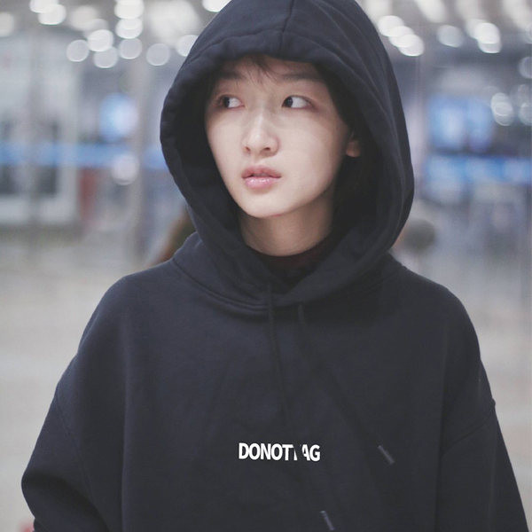 Γυναικείο casual φούτερ με στάμπα και τσέπη