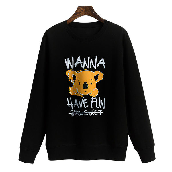 Casual γυναικείο φούτερ με στάμπα - μαύρο χρώμα