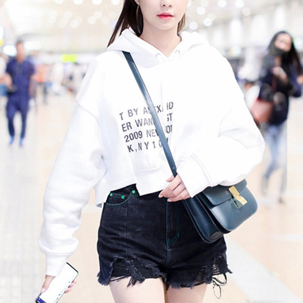 Дамски суичър с надпис и връзки подходящ за ежедневието