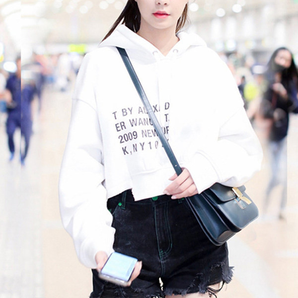 Дамски суичър с надпис и връзки подходящ за ежедневието