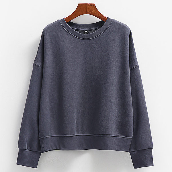 Naiste ühevärviline ovaalse kaelusega dressipluus