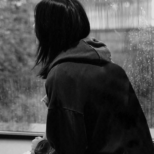 Дамски ежедневен суичър с качулка и джоб 