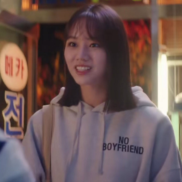 Naiste vabaaja dressipluus tasku ja kirjaga