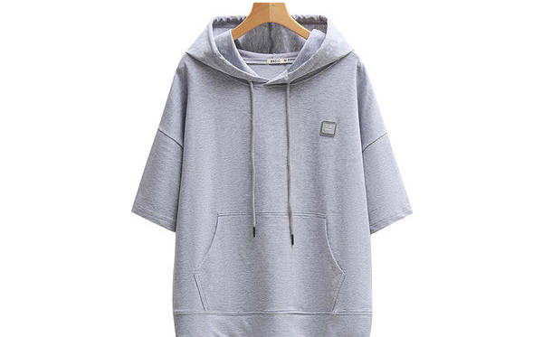 Jednobojna ženska majica s kapuljačom i džepom