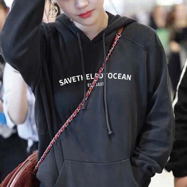 Дамски плътен суичър с качулка и надписи